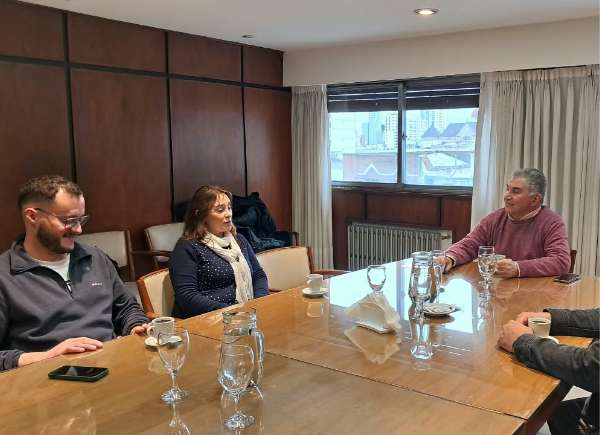 Ambas instituciones buscarán avanzar en herramientas que permitan acompañar al comercio